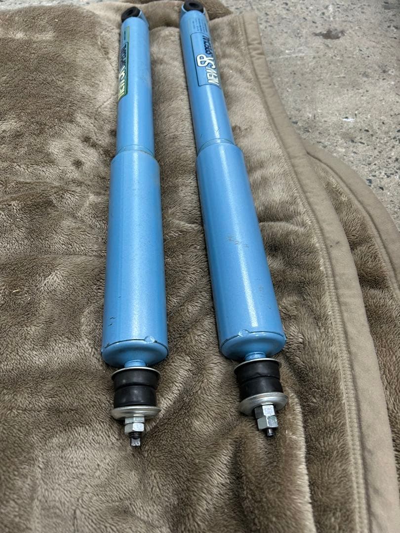 M*S様 510ブルーバード カヤバ　リアショックアブソーバー　早いもの勝ち！