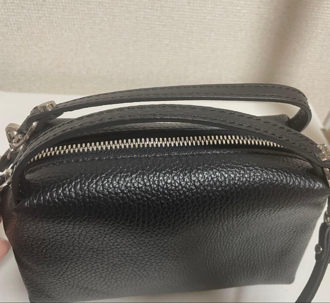 GIANNI CHIARINI アリファ S レザーショルダーバッグ ブラック