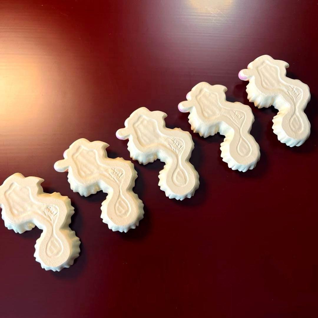 ー京焼 清水焼ー 【超希少】 平安 澤田佳林作 彩色桜 箸置き揃　縁起物