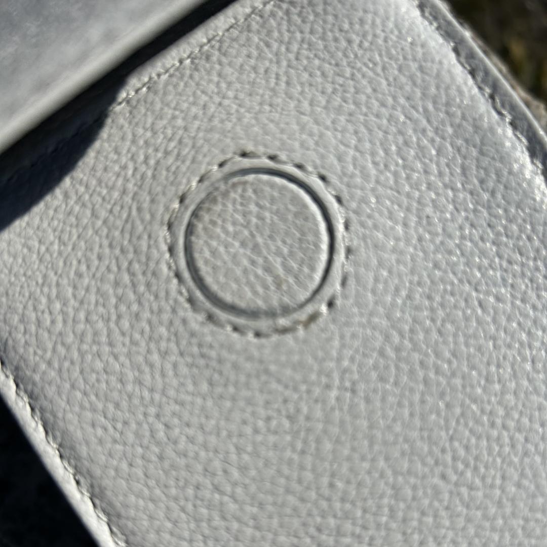 HOMMON(ホンモン)　距離計ケース 撥水カーフレザー ホワイト