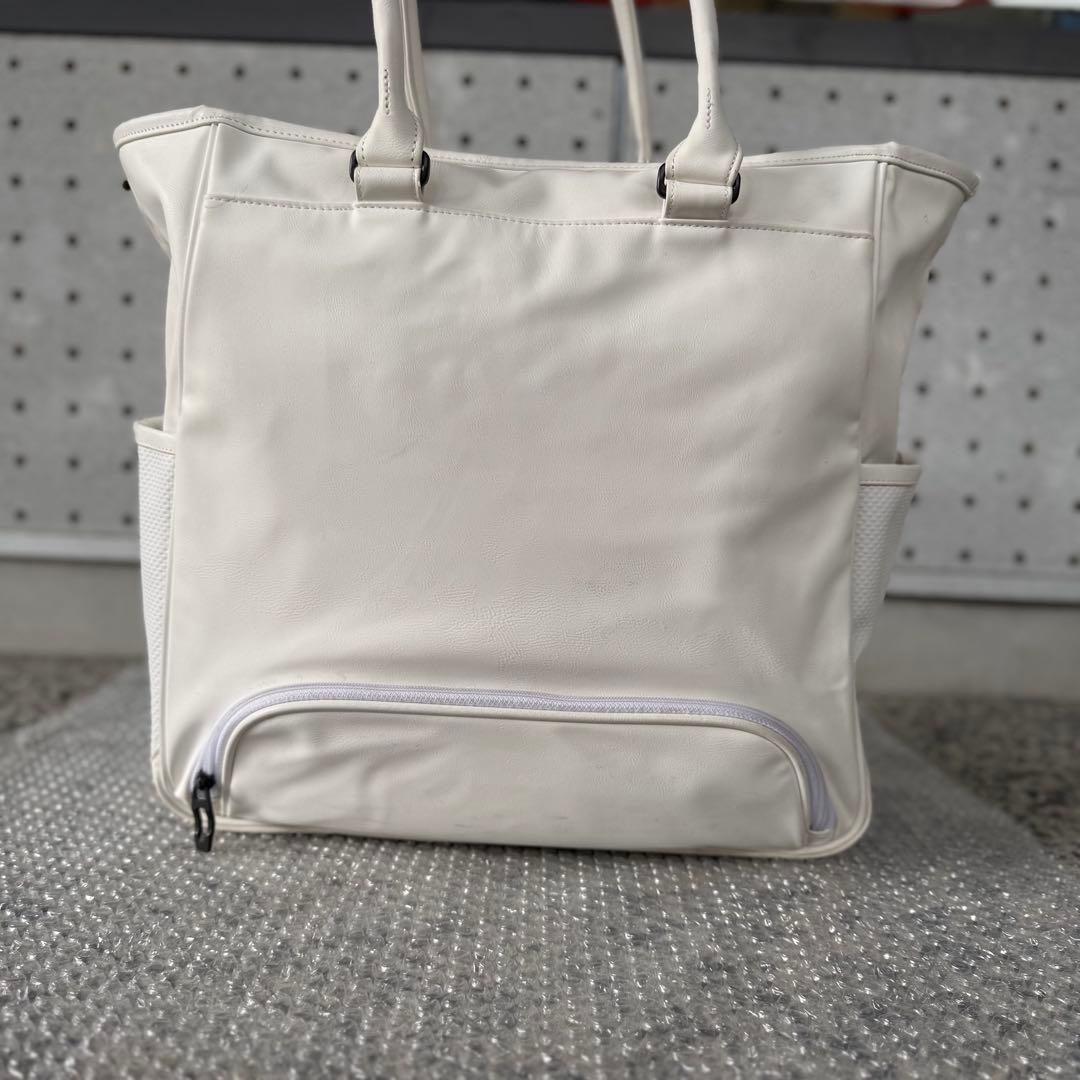 【オークリー】人気スカル刺繍ロゴ 合成皮革 ゴルフトートボストンバック 大容量‼️