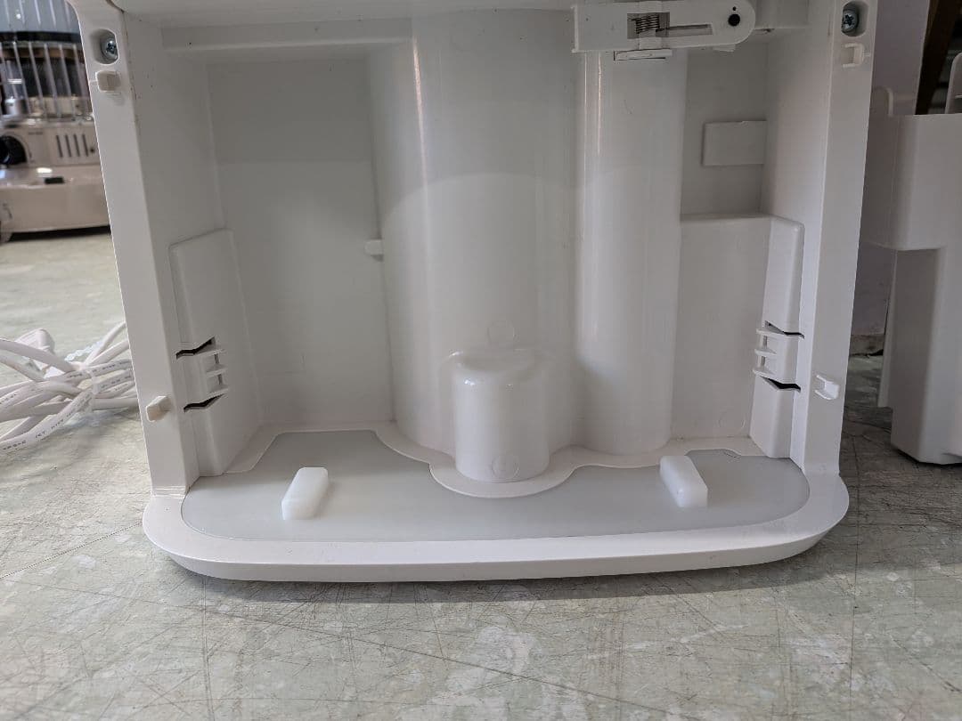 SHARPプラズマクラスター除湿機 衣類乾燥機 CV-E71　中古