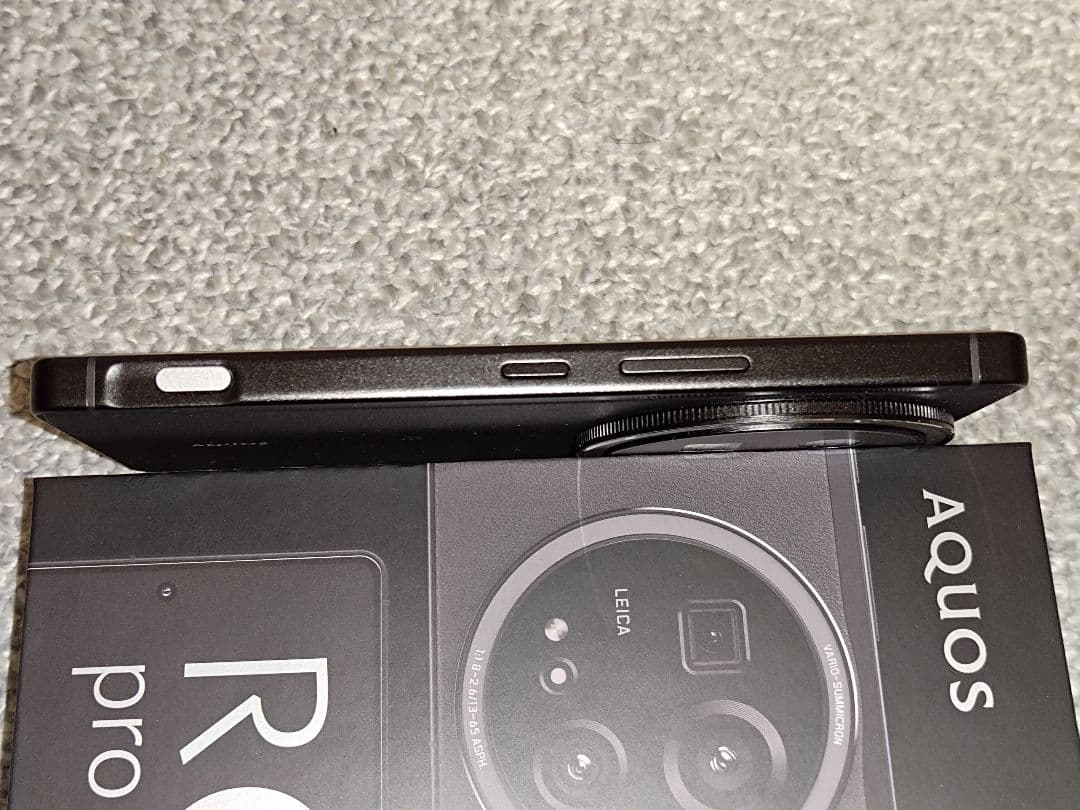 【超美品】SHARP AQUOS R9 pro ブラック 12GB 512GB