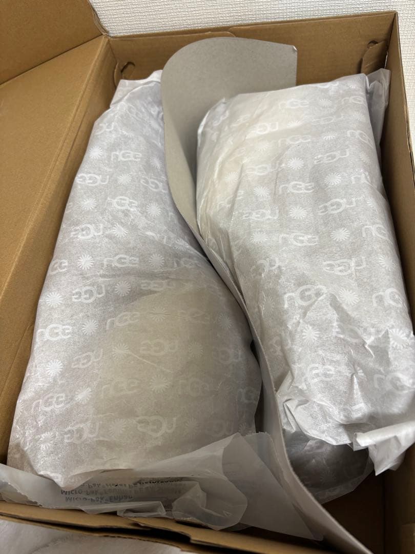 ★新品未使用★ UGG アグ Tazzelle（タゼル）厚底チェスナット25cm