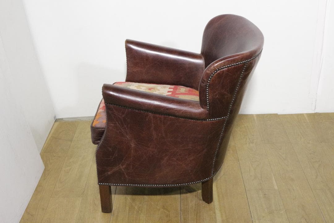 HALOハロ★アスプルンド★総本革張り★キリム座面★鋲打ち★シングルソファ★