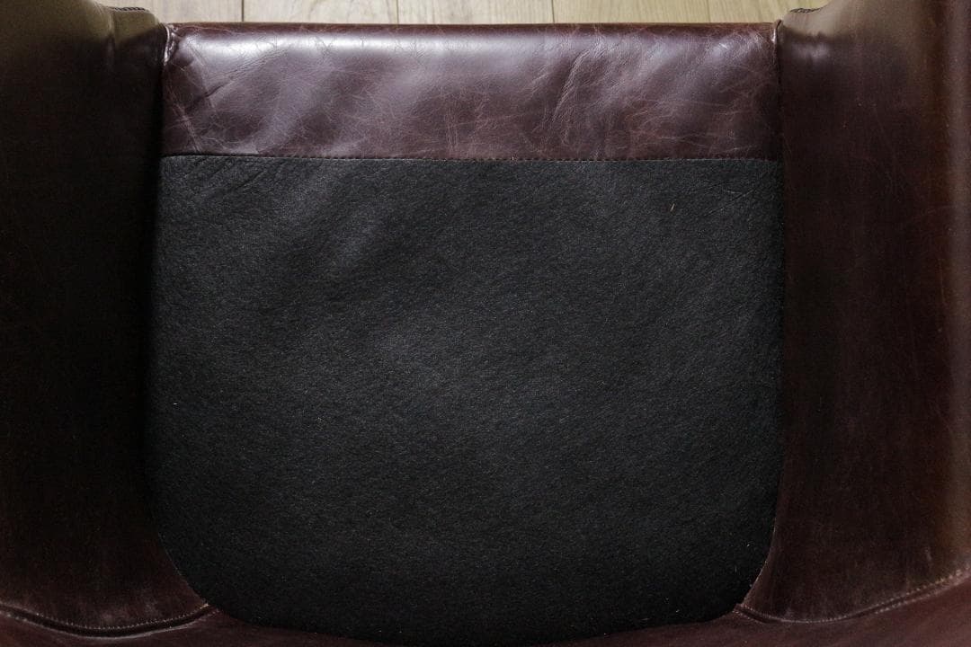 HALOハロ★アスプルンド★総本革張り★キリム座面★鋲打ち★シングルソファ★