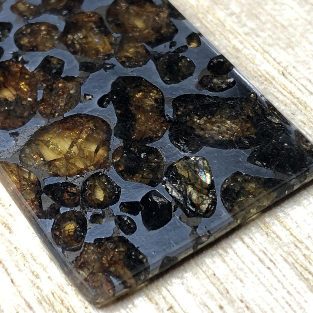 パラサイト隕石 隕石　石鉄隕石　セリコ隕石 美品　重さ約6ｇ　ケース付