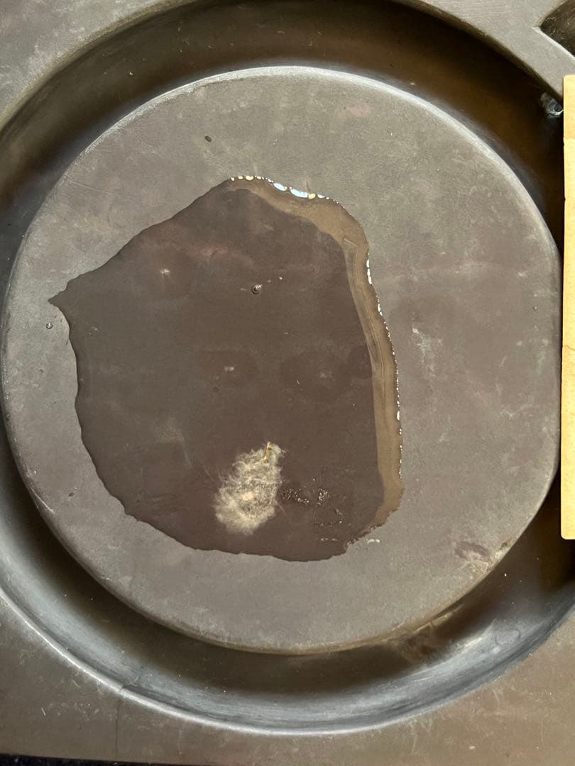 処分価格　旧坑老坑端渓水巌硯「円形走水硯」　氷紋・臙脂暈・蕉葉白・超良質・深い青