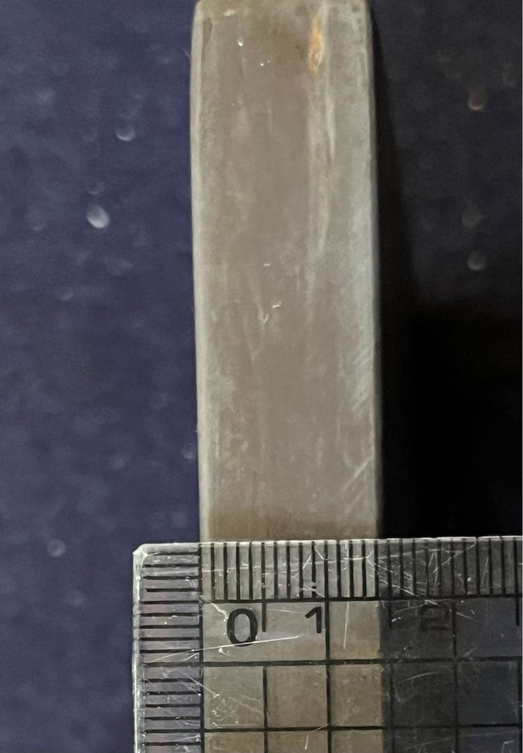 処分価格　旧坑老坑端渓水巌硯「円形走水硯」　氷紋・臙脂暈・蕉葉白・超良質・深い青