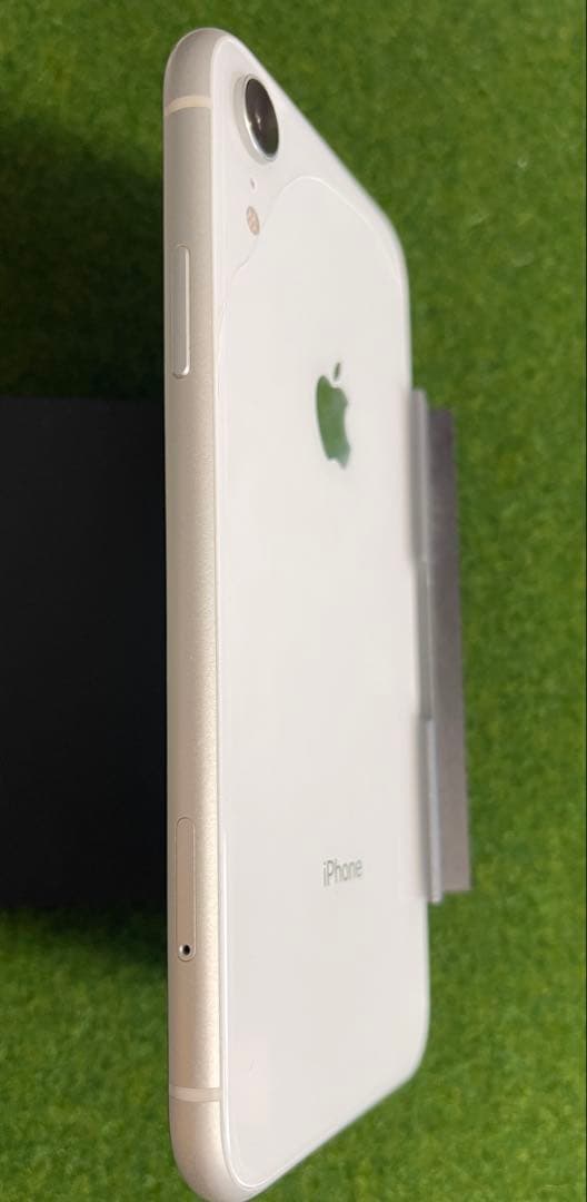 Apple iPhone XR 128GB 最大容量84%