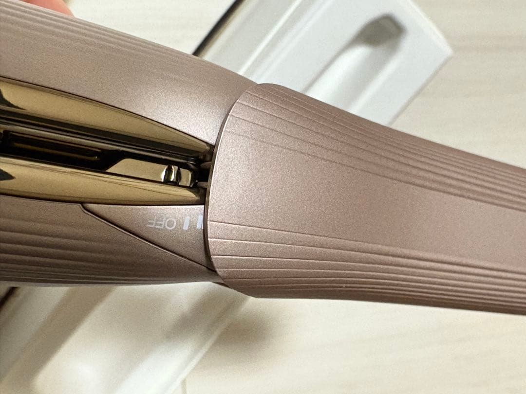 【10/18購入】ReFa フィンガーアイロン ST6 シャンパンゴールド