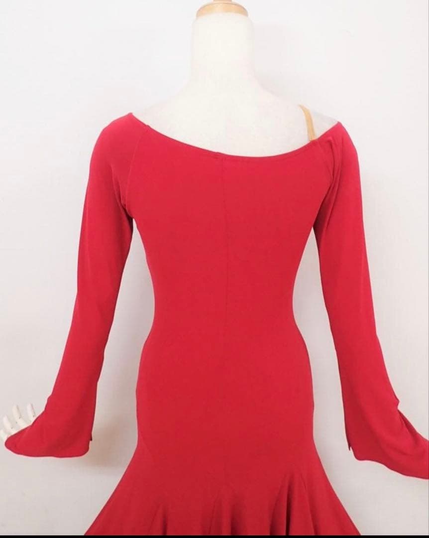 超美品【チャコット】赤/黒/花モチーフ/ラテン/ドレス/社交ダンス