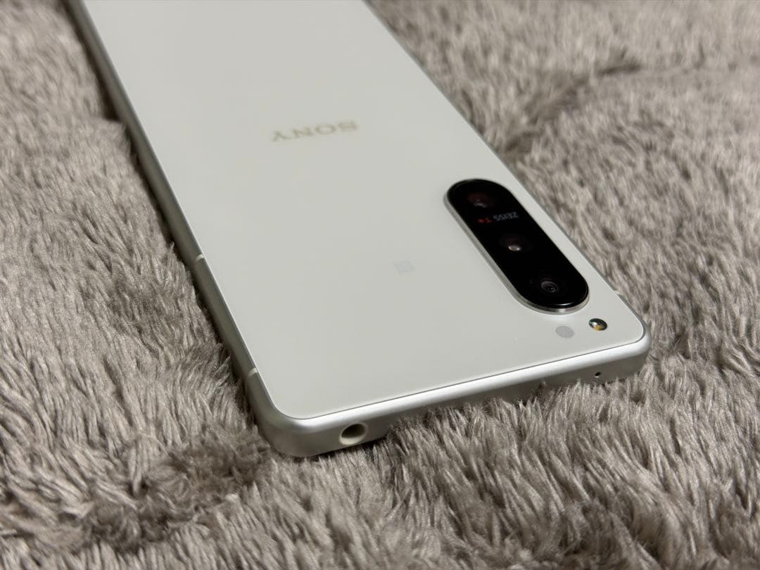 A*★様 Xperia 5 Ⅳ エクリュホワイト 128gb A204SO ケー