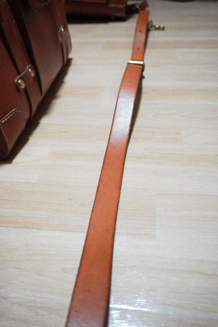 大人の魅力‼️HERZ限定モデル 「グラッドストン・バッグ」