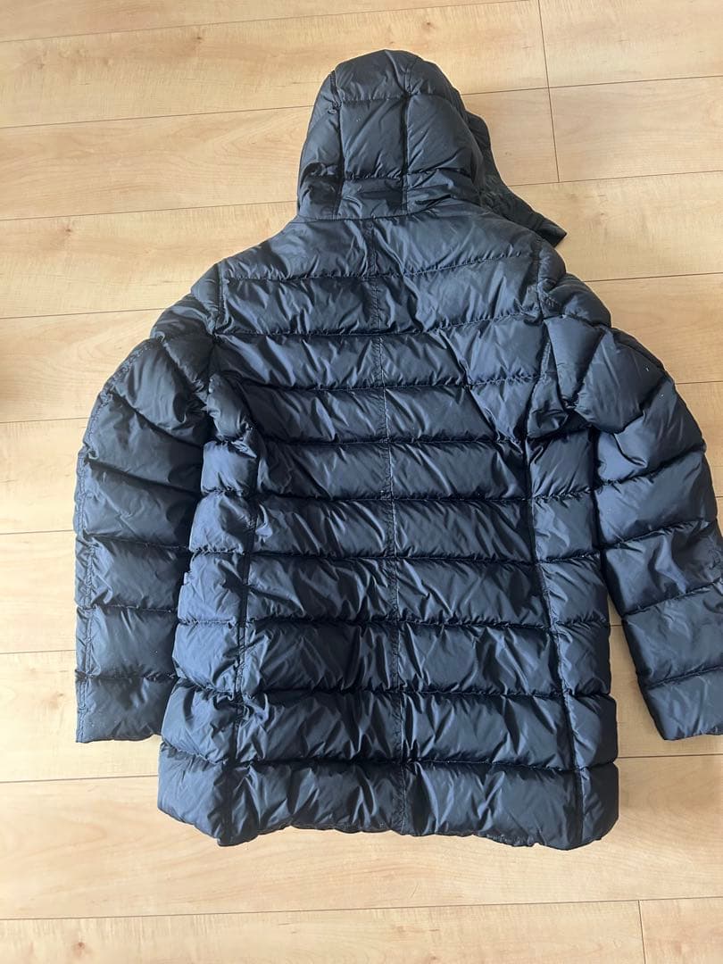 Herno ネイビー ダウンジャケット フード付き