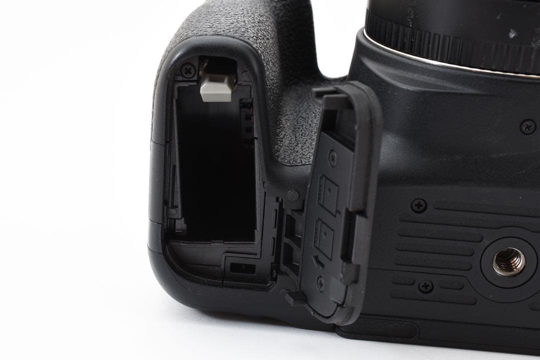 保証付き/Canon EOS Kiss X9i 標準レンズセット