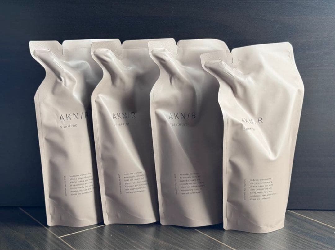 [未使用品] AKNIR アクニー　薬用ヘアシャンプー①