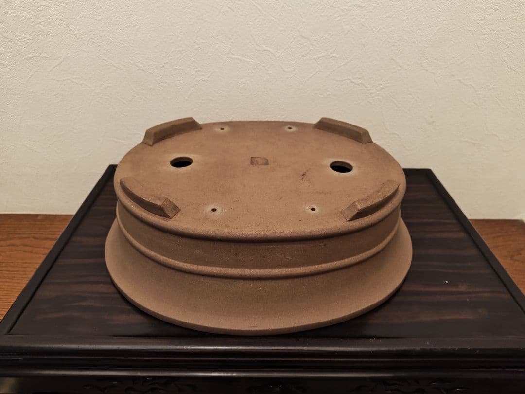 中型〜大型 陶器製 楕円形盆栽鉢 黄土茶色　落款あり