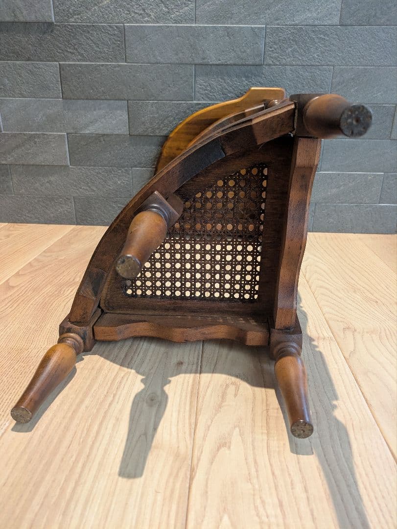 【オールドカリモク】コロニアル サイドテーブル アンティーク 木製家具 飾り棚