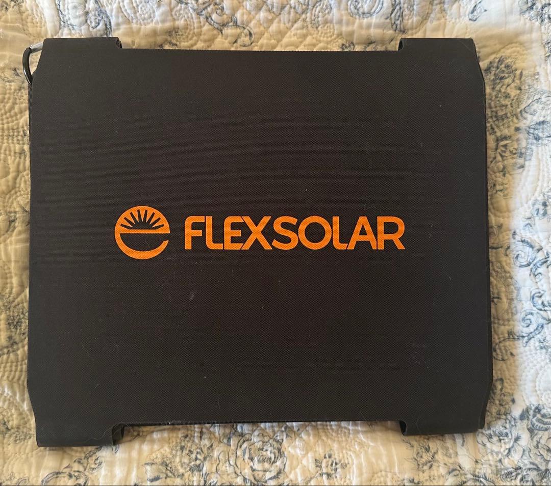 40W フレキシブル ソーラーチャージャー