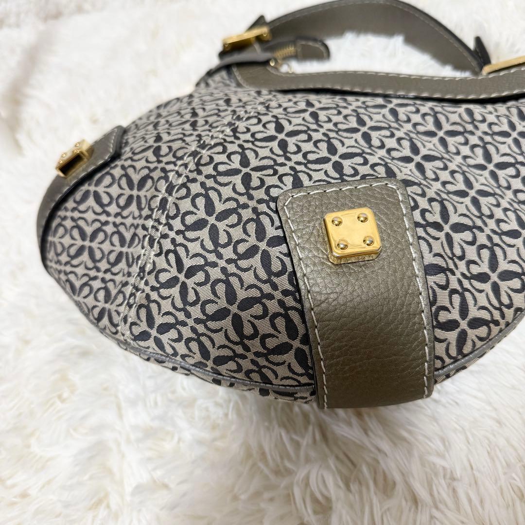 バッグ LOEWE New Road Anagram Hobo Bag