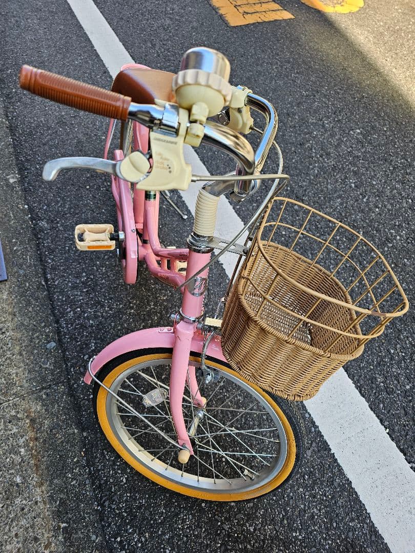 ブリヂストン　HACCHI　18インチ　ピンク