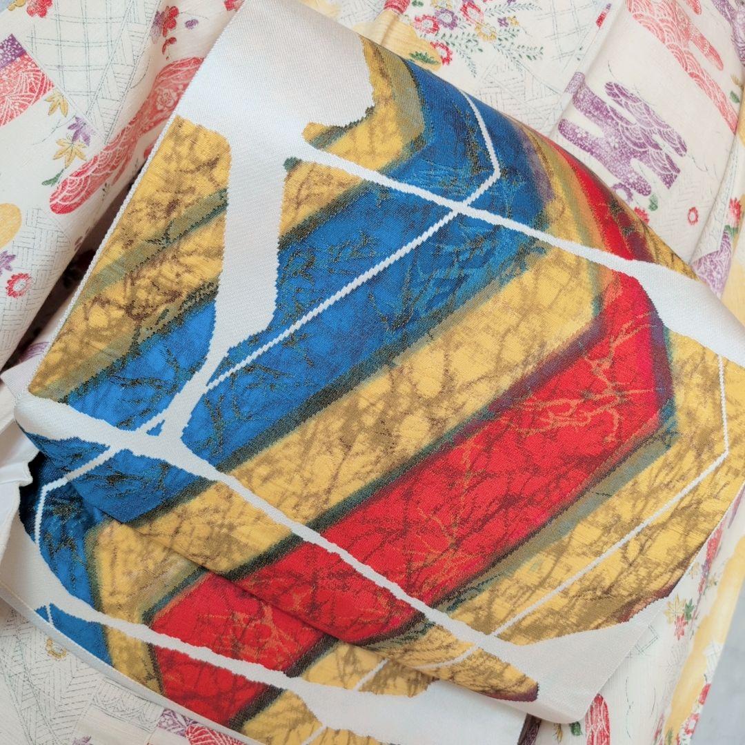 紬　帯締め帯揚げ　3点セット　着物　正絹　花　カラフル　色彩　白地　しつけ糸D2