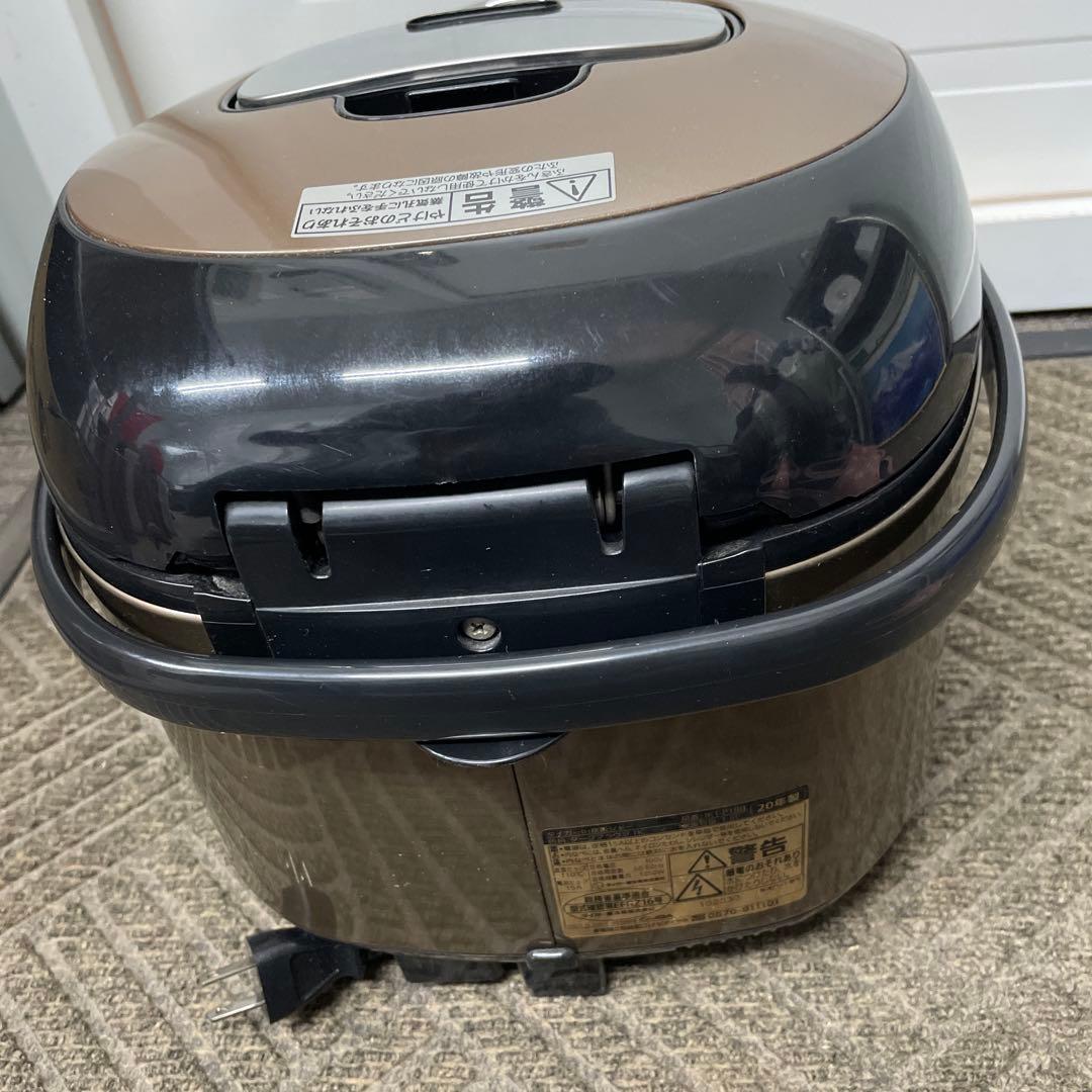 0064 タイガー　JKT-P180 炊飯器　IH炊飯ジャー　2020年製