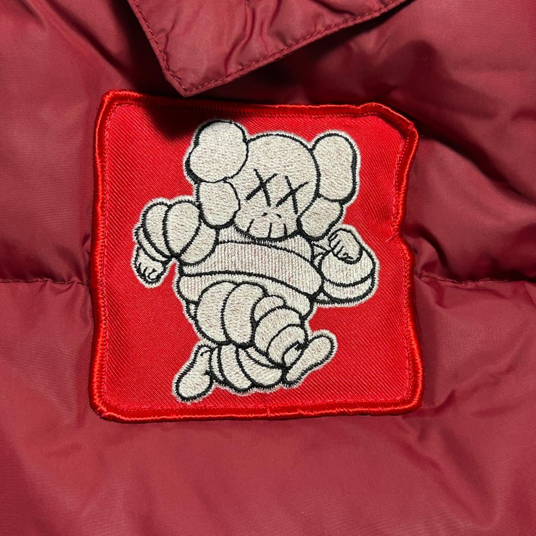 レア　KAWS　Original Fake　カウズ　2way　ダウンジャケット