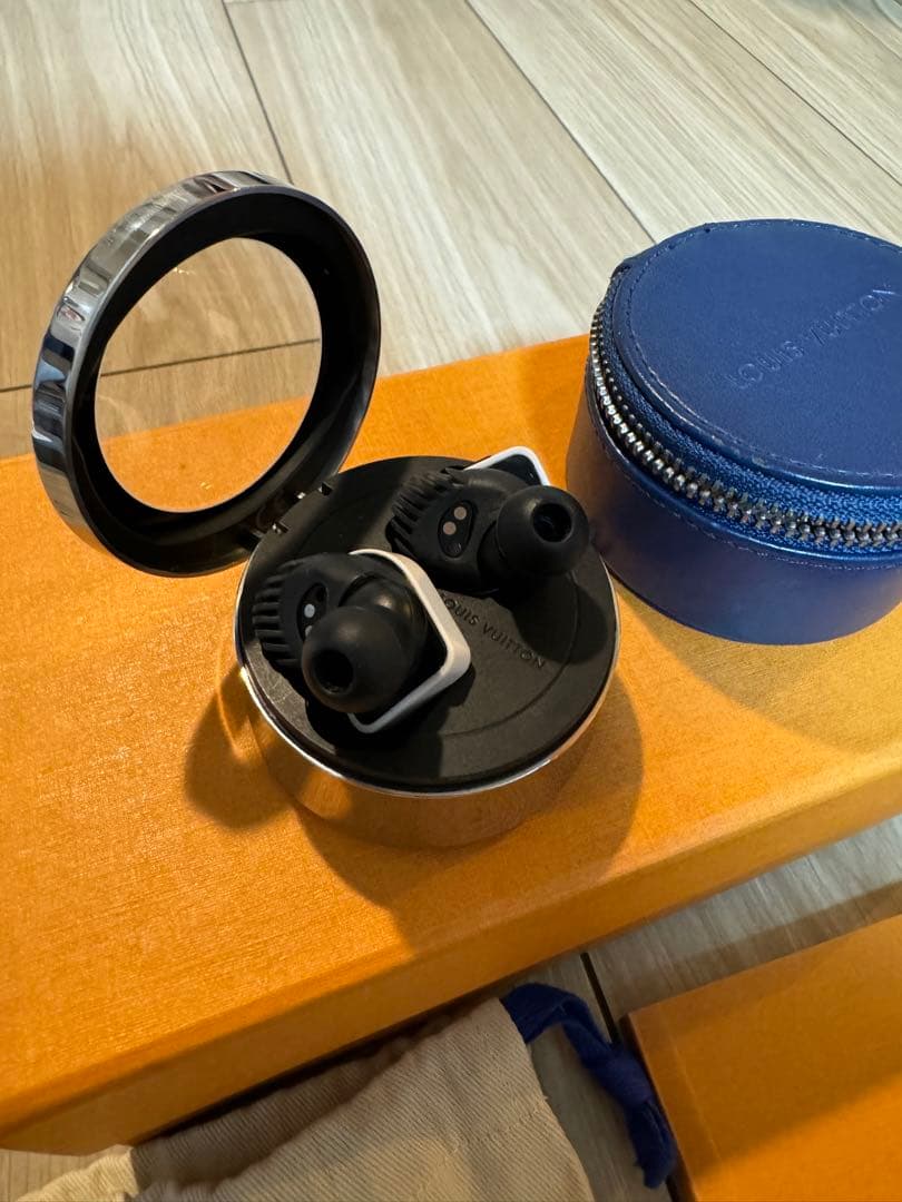 LOUIS VUITTON ルイヴィトン bluetoothワイヤレスイヤホン