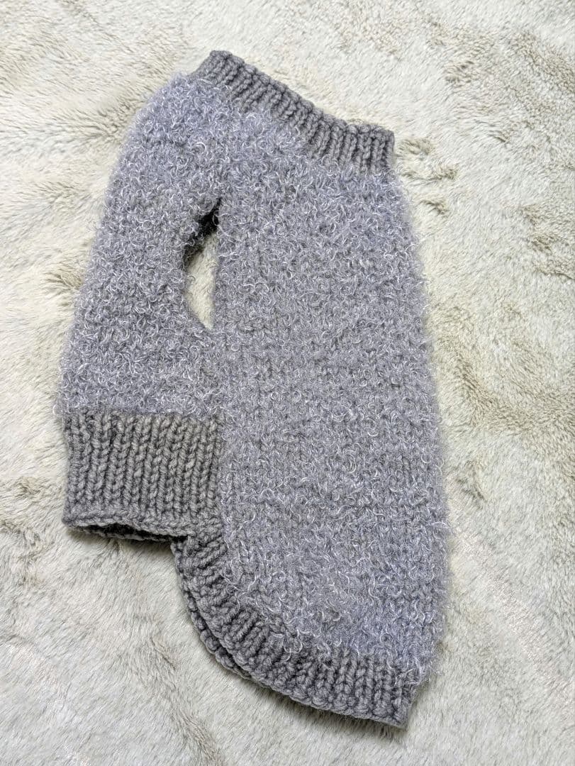 ニット背中側首周り