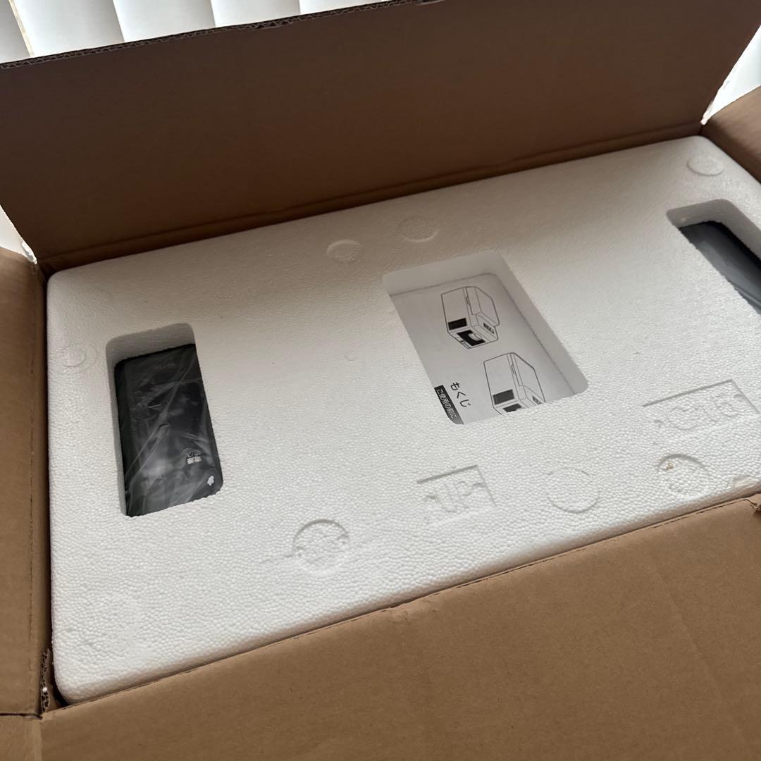 新品未使用品 車載冷蔵庫 15L スマホ充電対応 PCR-15U