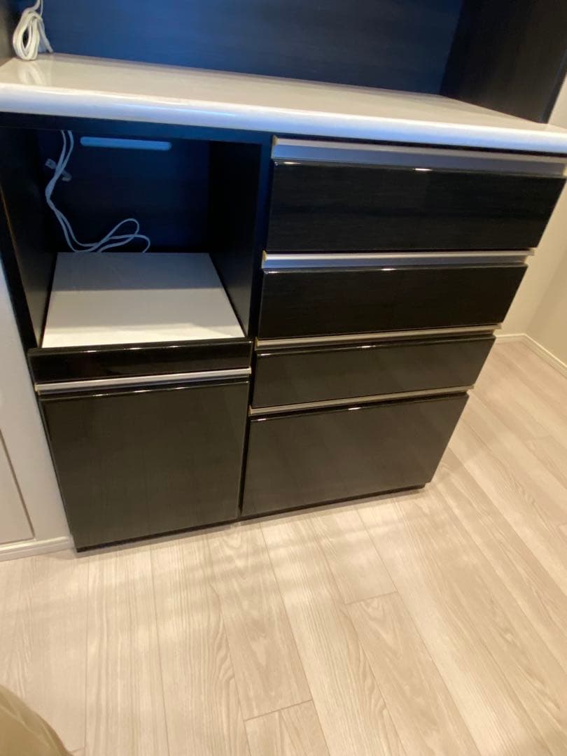 【最終値下げ】【ニトリ】黒の木製食器棚・キッチンカウンター