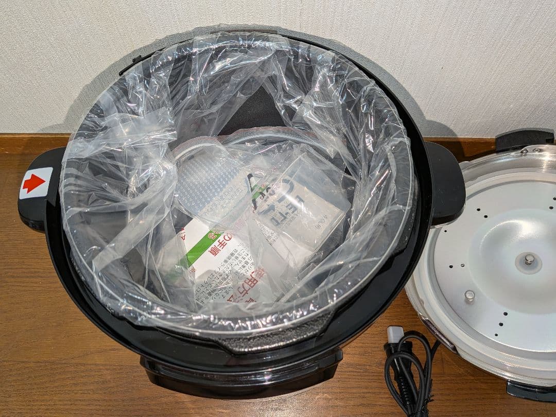 〈新品〉D&S ディーアンドエス 家庭用マイコン電気圧力鍋4.0L /レッド