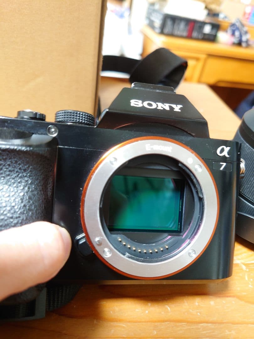 SONYミラーレス一眼　初代α7レンズキット　バッテリー×3+充電器