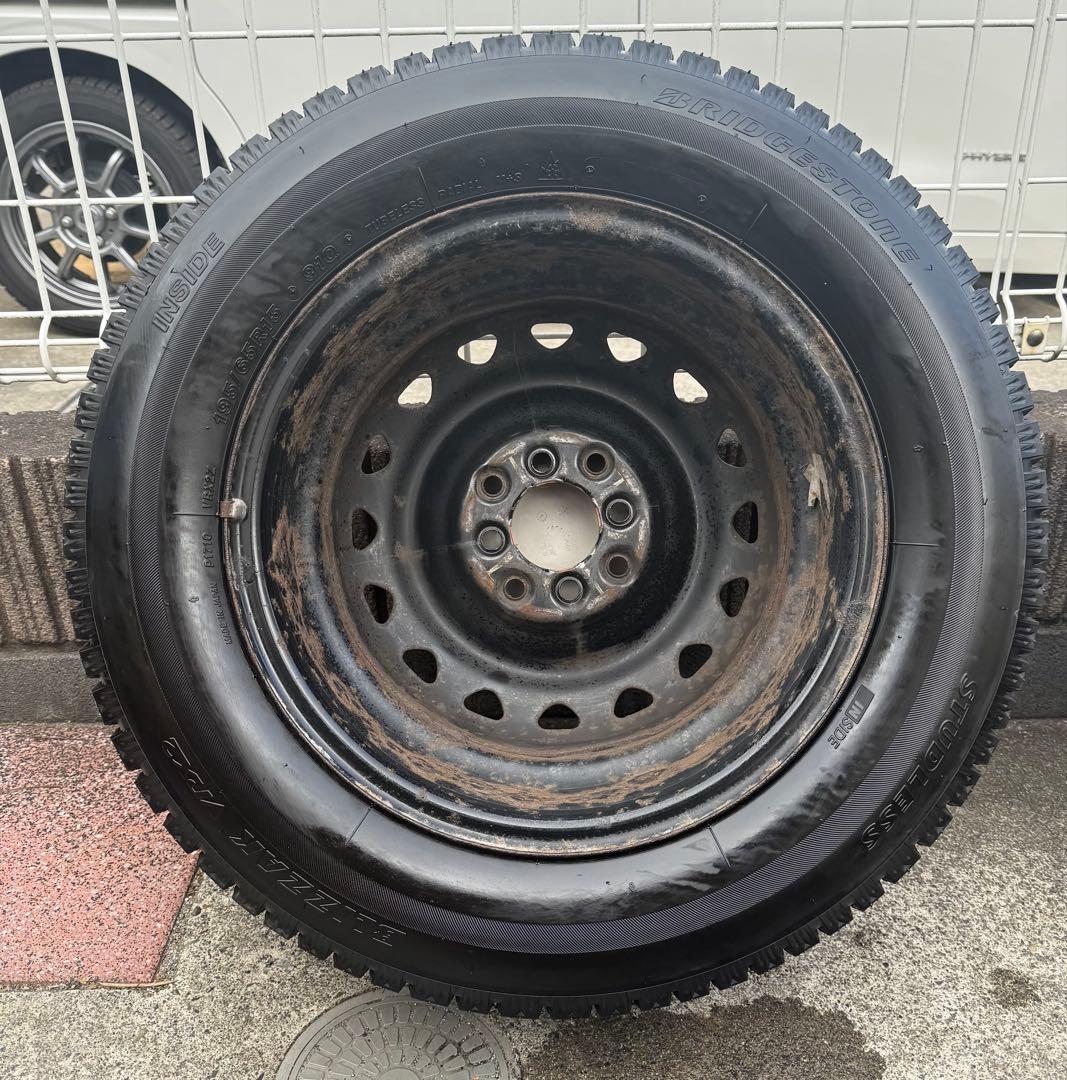 2024年製 スタッドレス タイヤ付き 8穴スチールホイール 4本セット✨溝あり