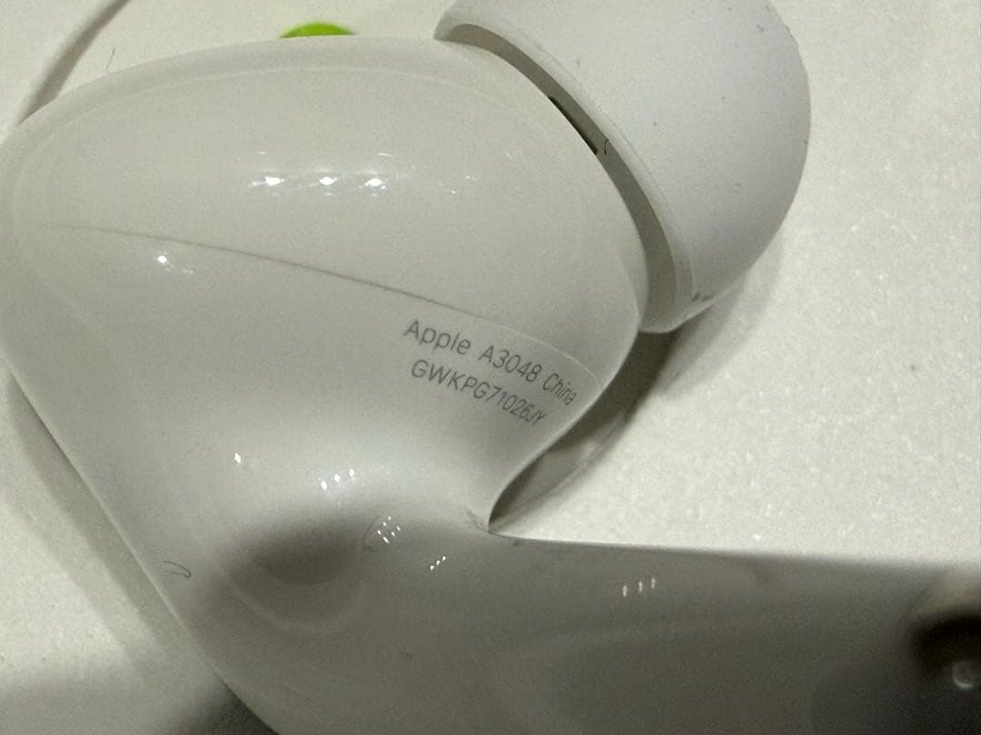 AirPods Pro 2 MagSafe 充電ケース(USB-C) 付き