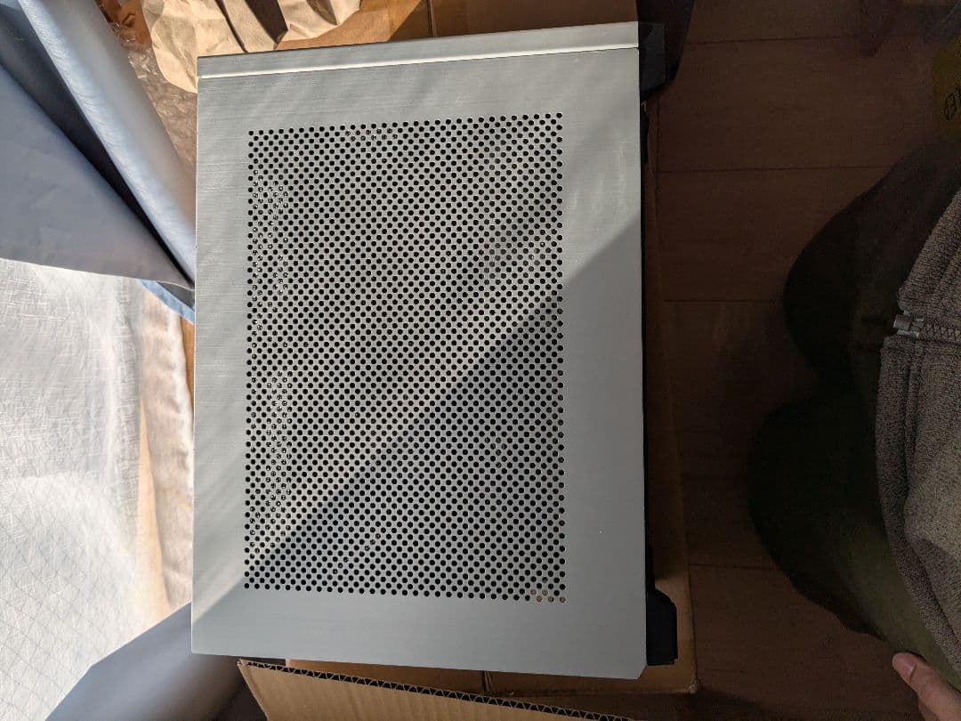 NCASE M1 v6.1 シルバー PCケース