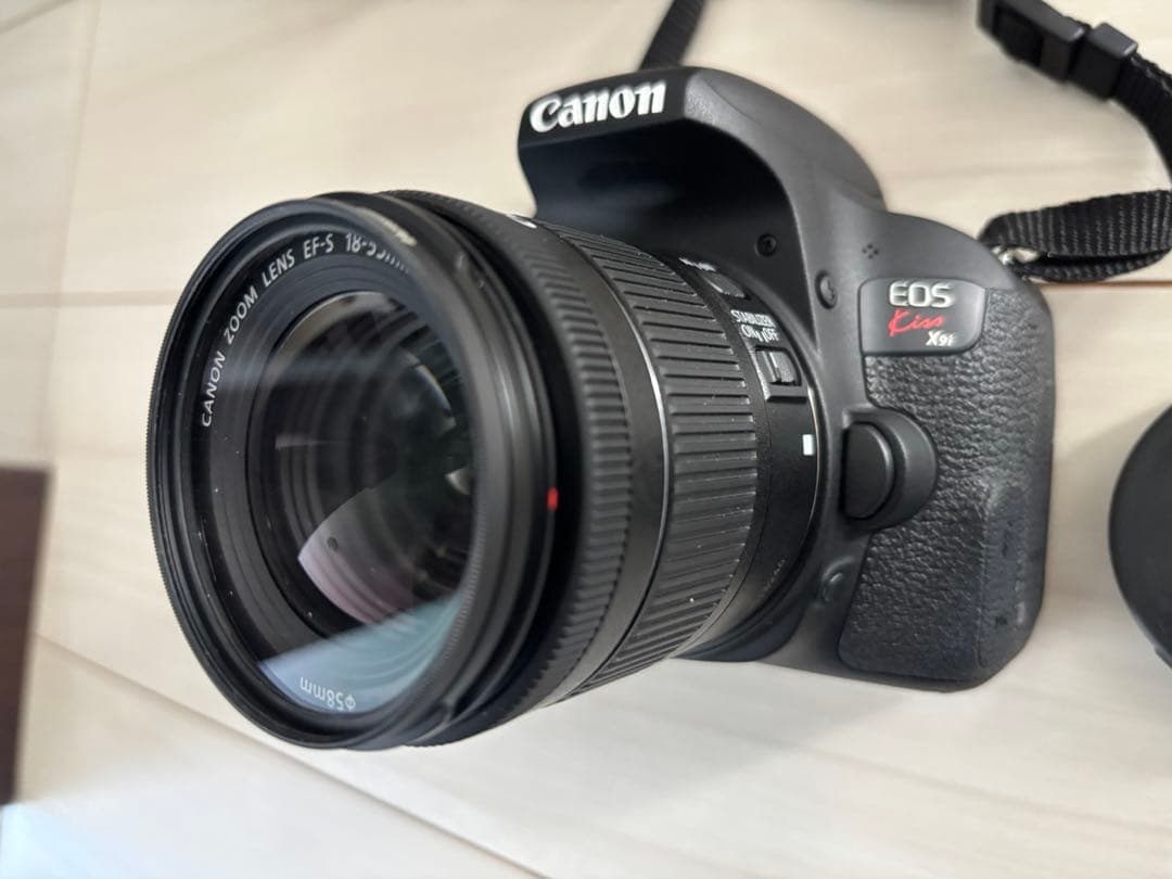 【中古品】Canon EOS Kiss X9i ダブルズームキットおまけ付き