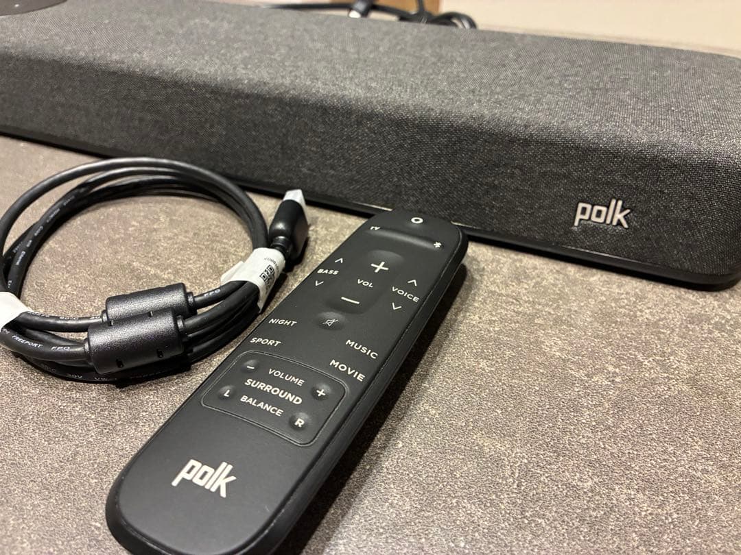 森二中　Polk サウンドバー リモコン付き