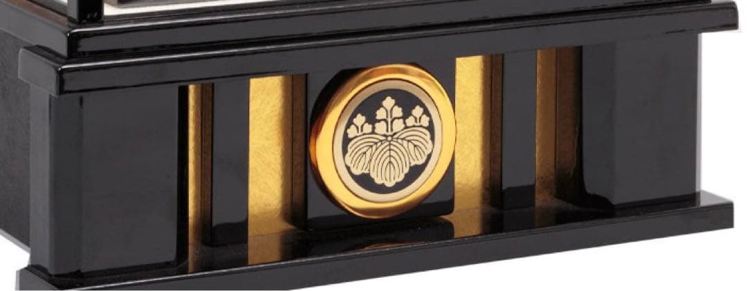 東京久月　五月人形　家紋付き正絹糸織兜飾り白木収納セット