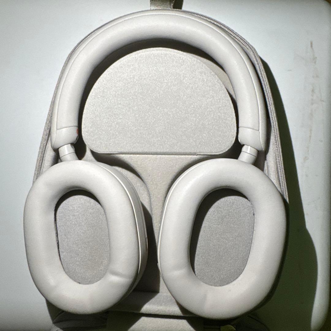 SONYヘッドフォンWH-1000XM5 プラチナシルバー