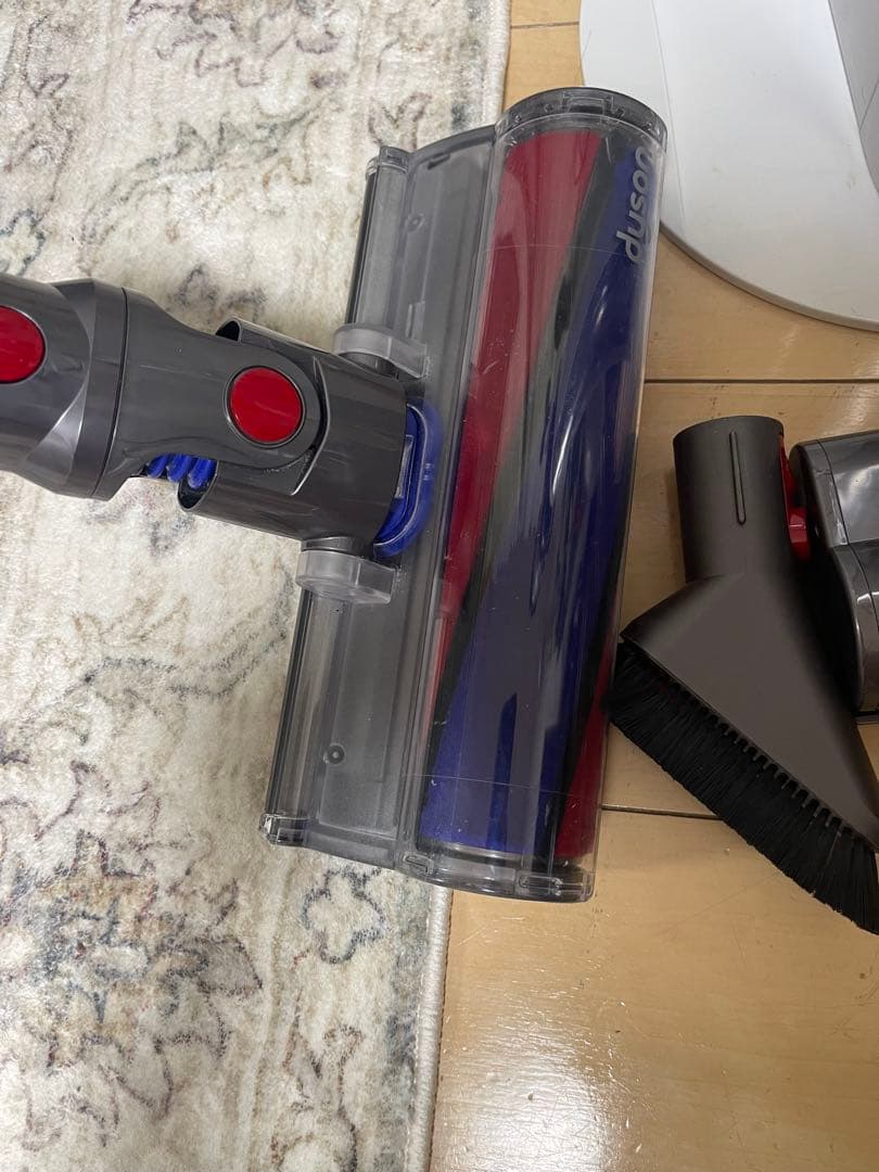 【美品】dyson V10 SV12　純正フロアドック付エコーモード68分