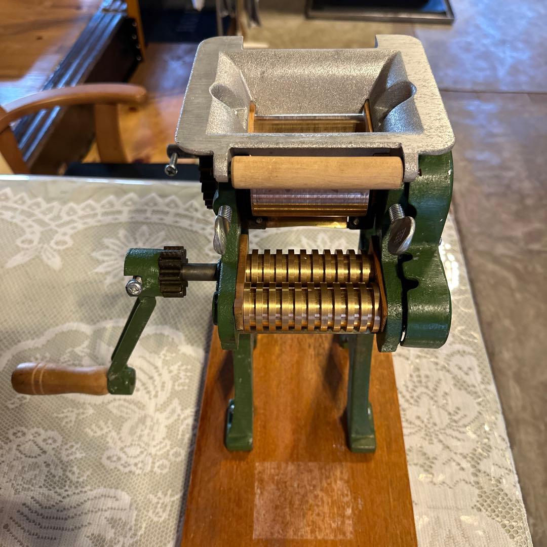 小野式1号型両刃製麺機