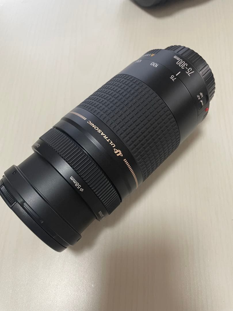 canon zoom LENS EF 75-300㎜　キャノン　望遠レンズ