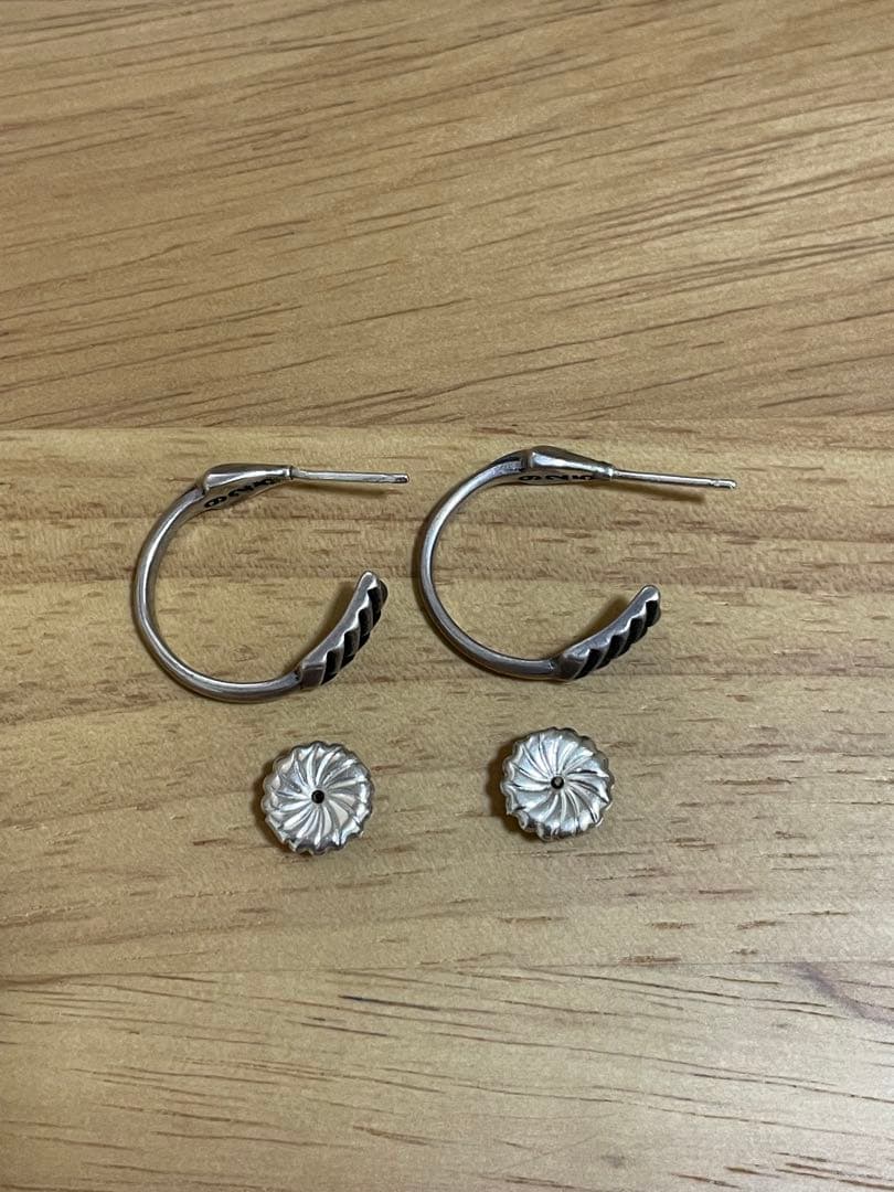 コディサンダーソンフープピアスcodysanderson