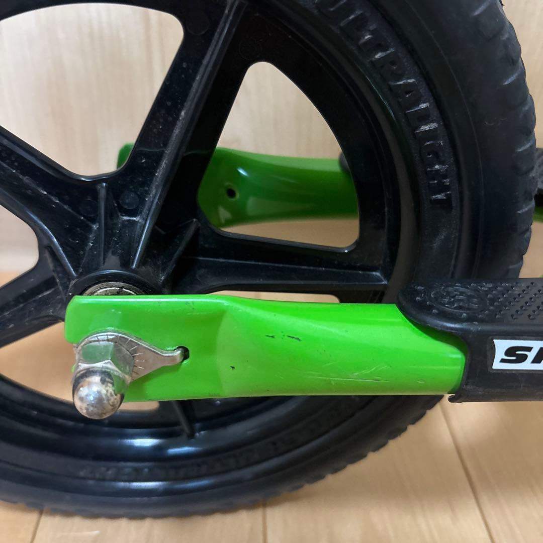STRIDER スポーツ　バランスバイク ペダル無し 12インチ　グリーン