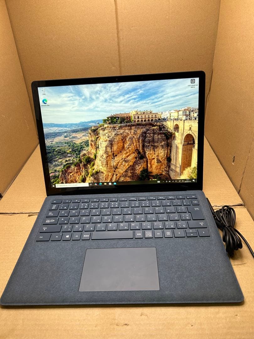 Microsoft Surface Laptop 第1世代 Model 1769