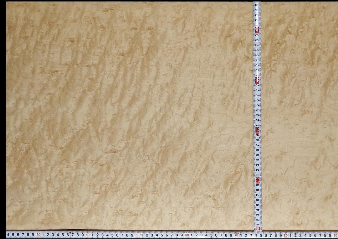 バーズアイメープル鳥眼杢目突板張りMDF板・1150㎜×450㎜×4㎜＝2枚