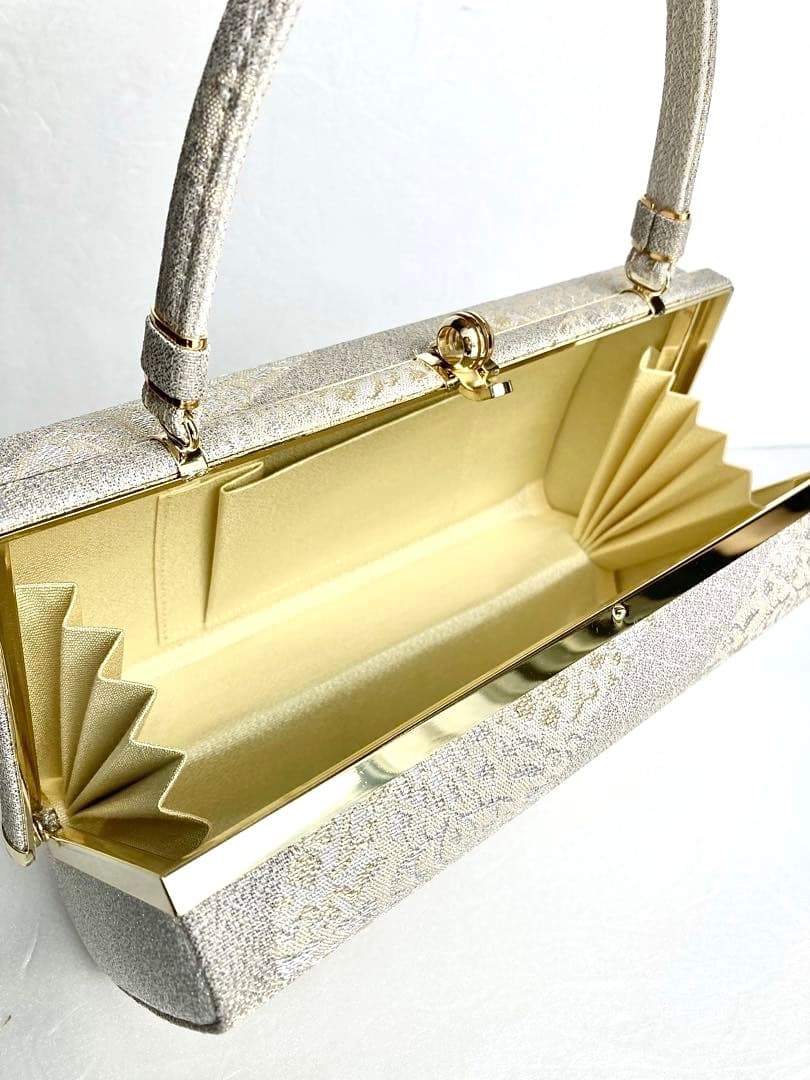 高級和装バック草履セット ホワイトシルバーに金銀糸 上品で聡明な佇まい ご入学式